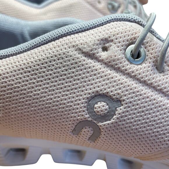 On Cloud 5 Women's Shell White 59.98153 Size 11 Good Used Condition - Picture 8 of 10